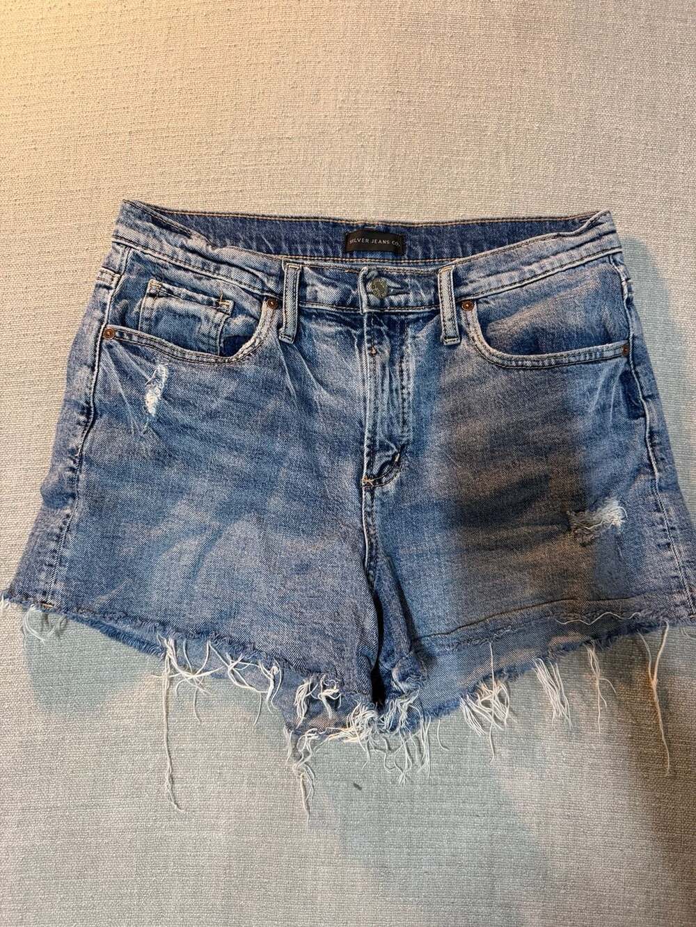 Silver Jeans Co. Frisco Short Distressed Denim Cut Offs W28